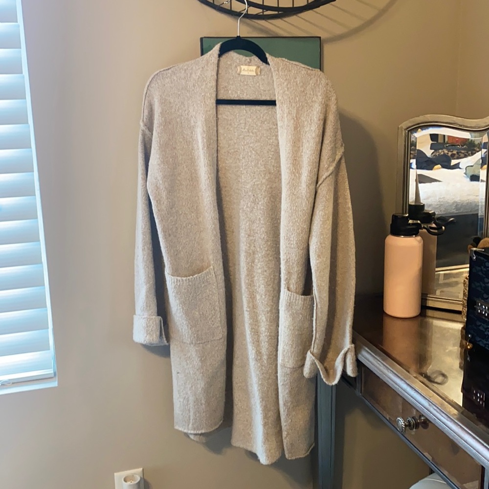 Knees length cardigan